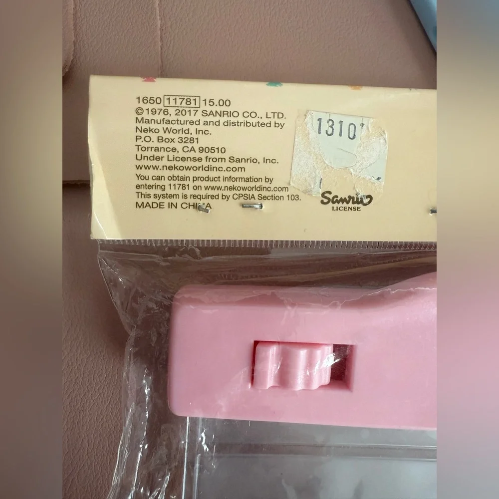 Hello Kitty Sanrio Waterproof Phone Pouch New 2017 Pink Summer